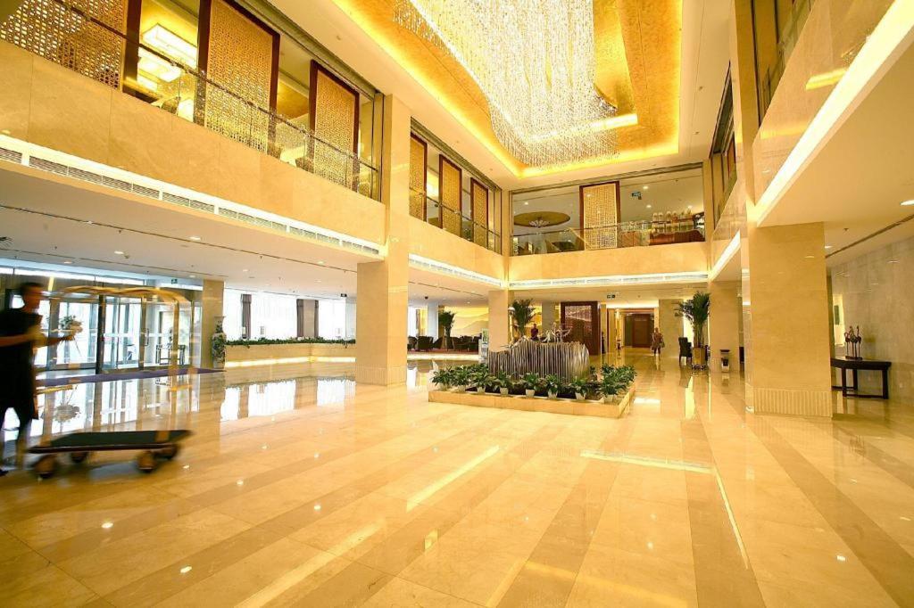 Qingdao Blue Horizon Hotel Licang Exterior foto